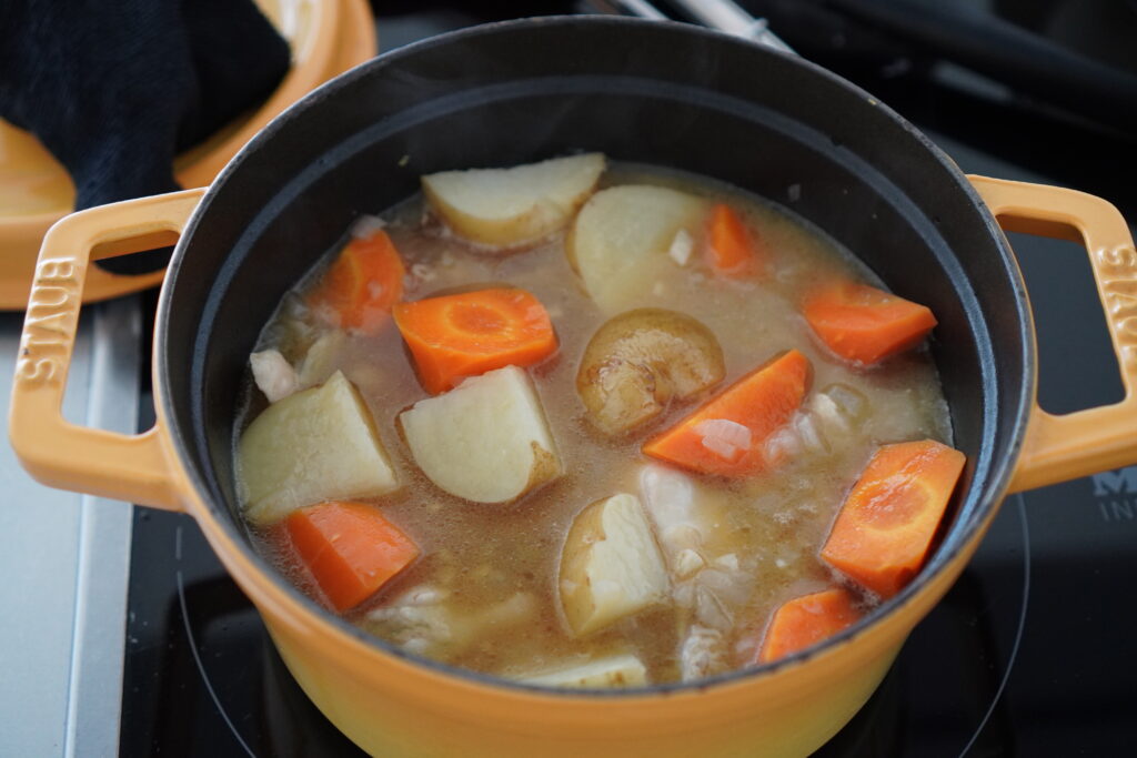 アドボ〜鶏肉のさっぱり煮