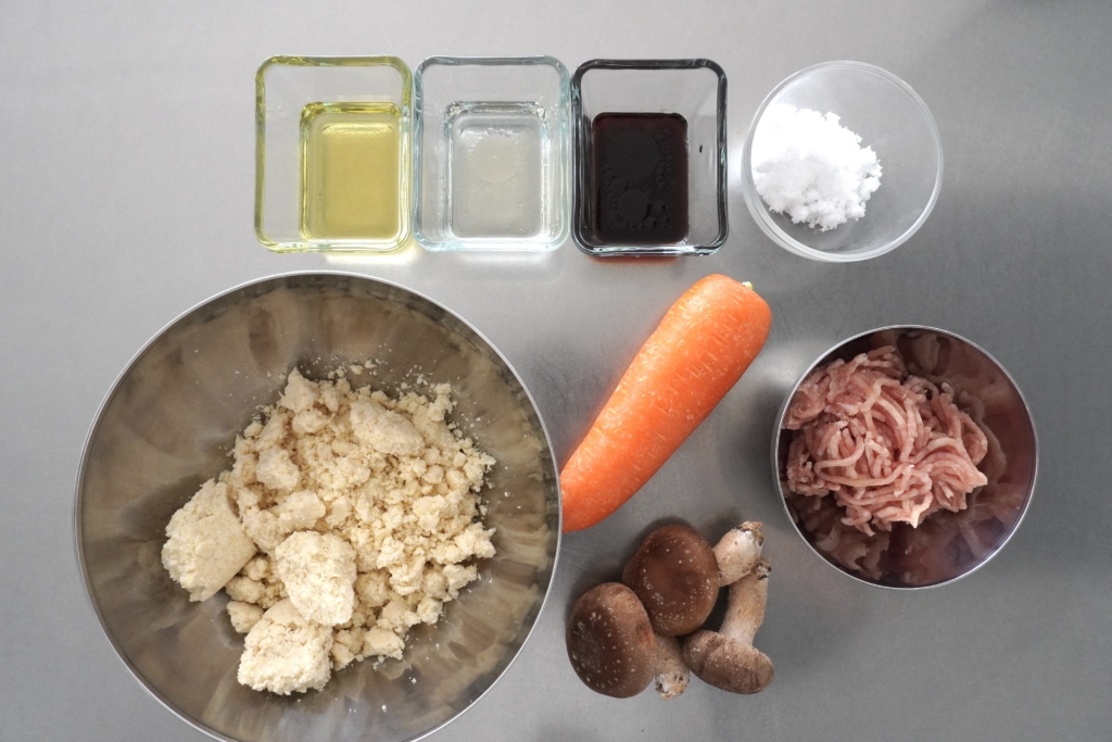 鶏ひき肉とおからの煮物