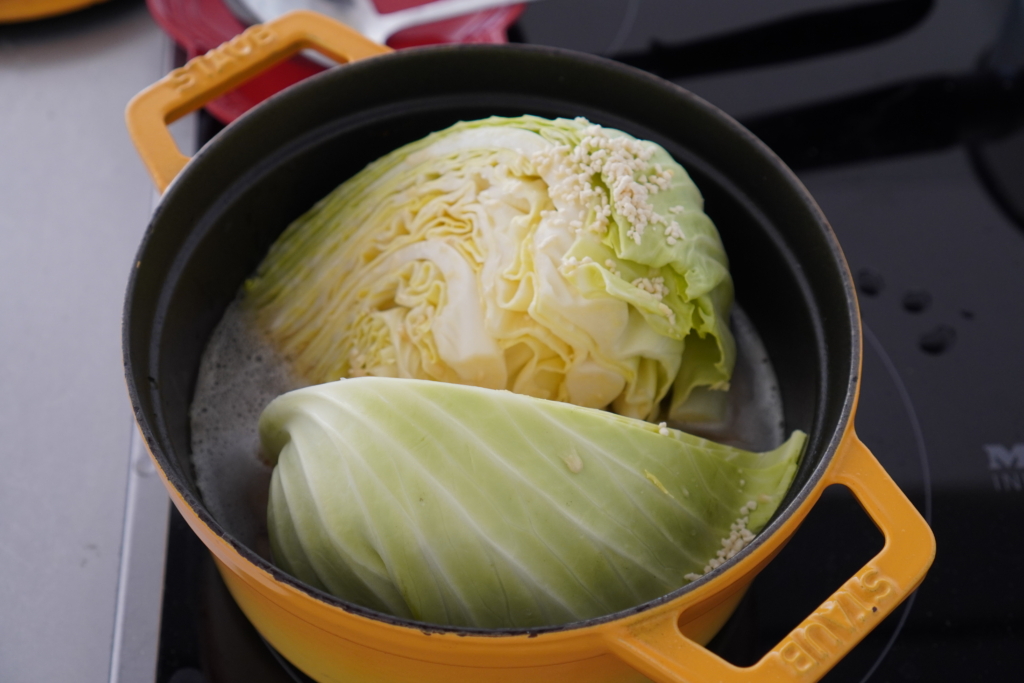 鶏肉とキャベツの塩煮