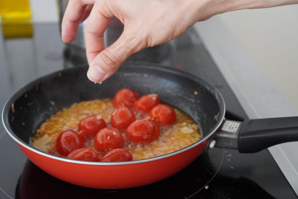 桜えびとミニトマトのパスタ