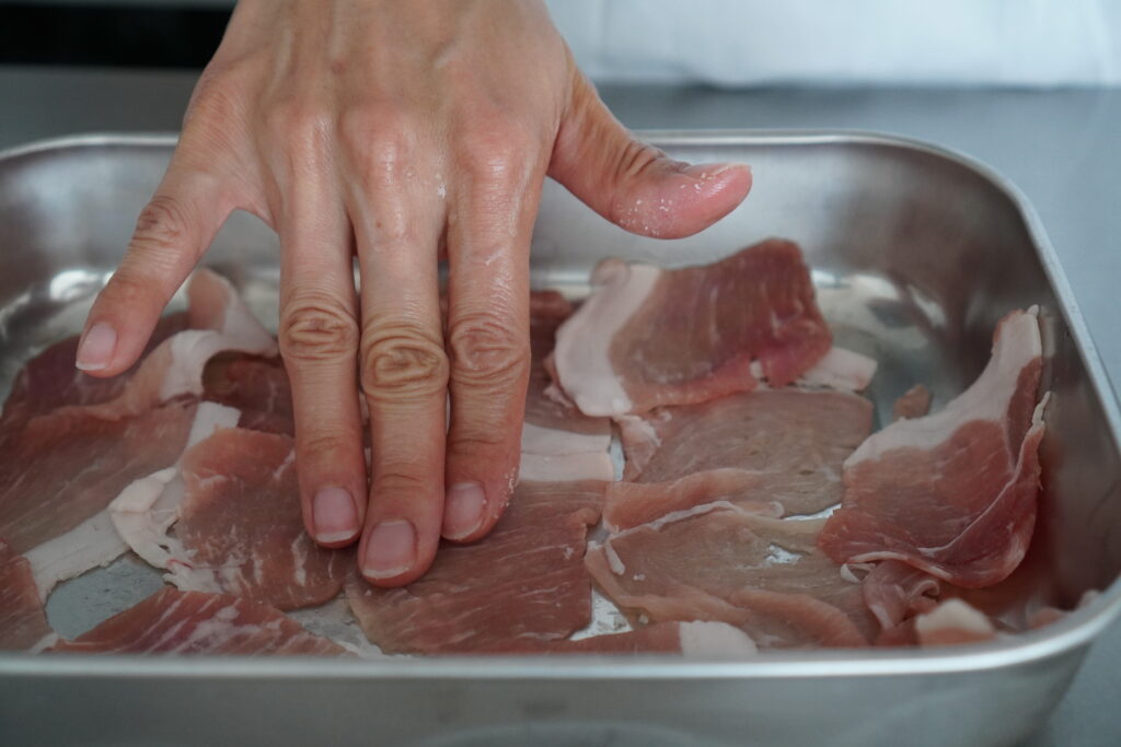 うずらの卵の肉巻き〜甘辛タレ