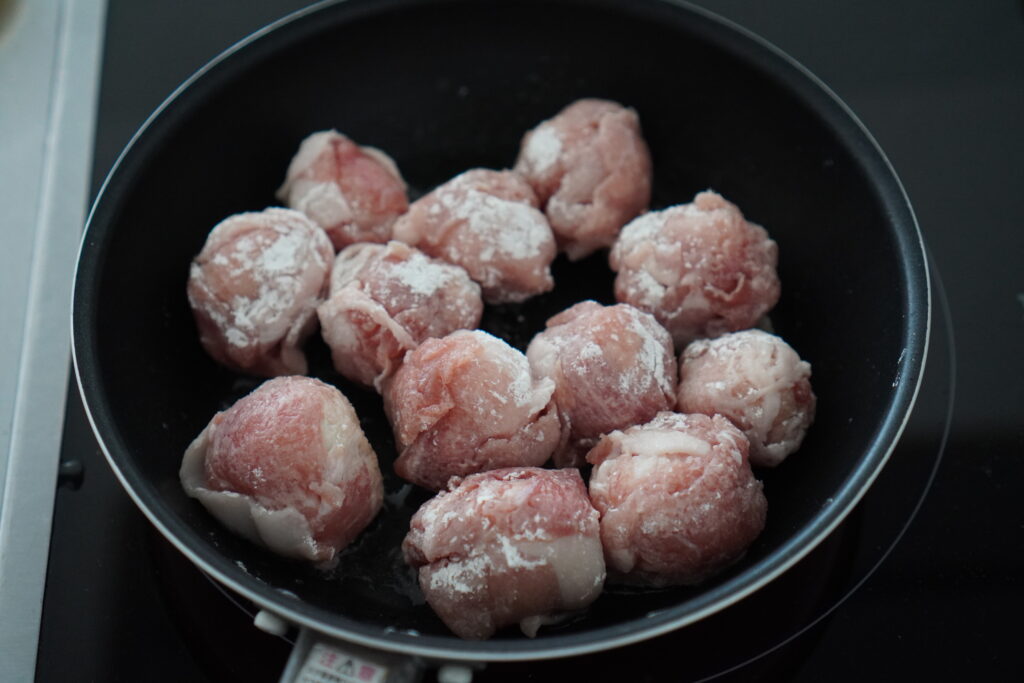 うずらの卵の肉巻き〜甘辛タレ