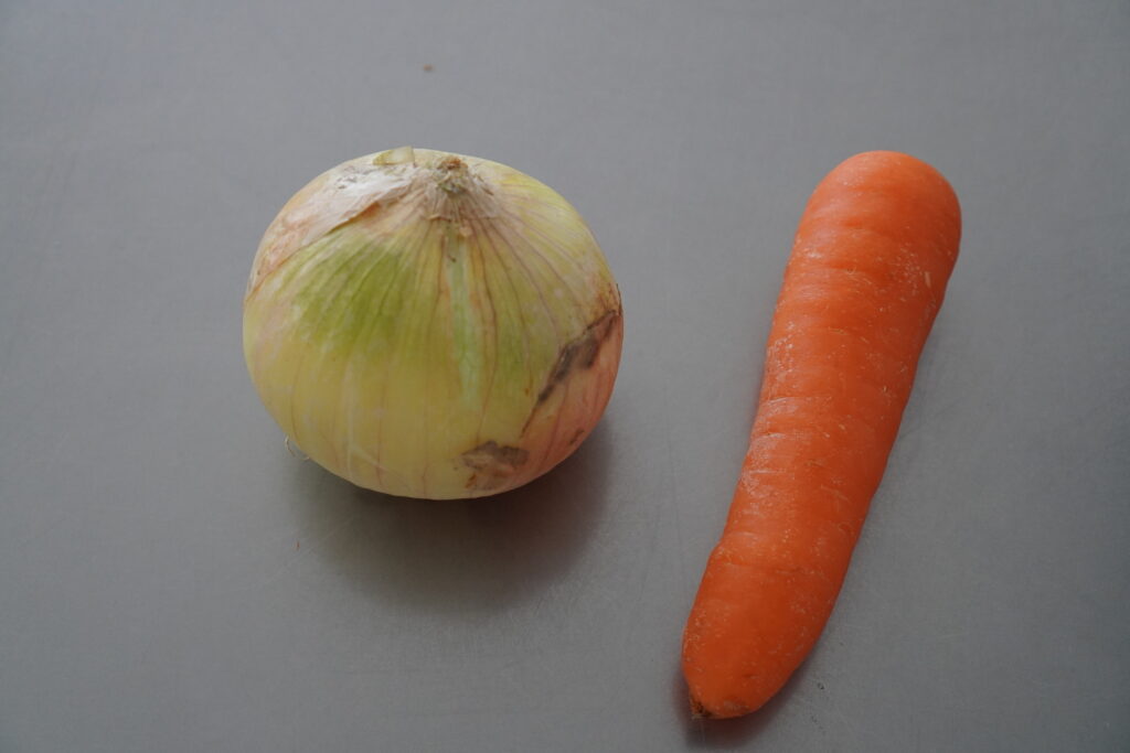 鶏肉のトマト煮込み〜すりおろし野菜が決め手！