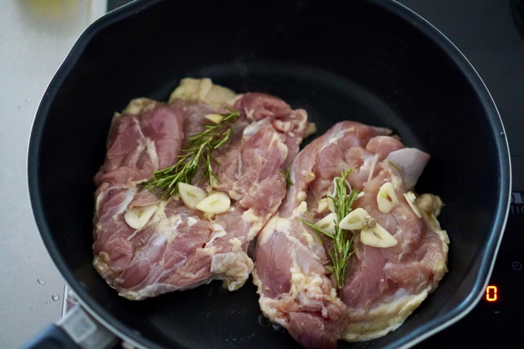 食欲そそるいい香り/鶏肉のハーブガーリック焼き鶏肉のハーブガーリック焼きチキンソテー 