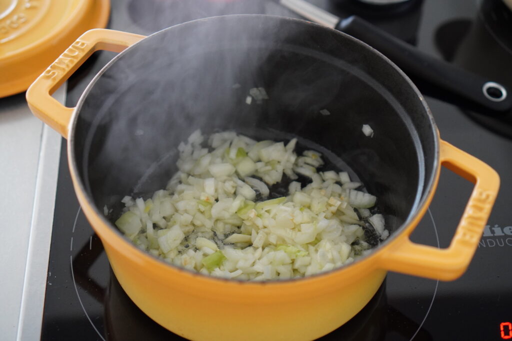 アドボ〜鶏肉のさっぱり煮