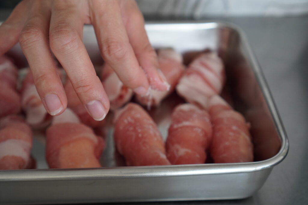 しっとり豚肉のミルフィーユチーズカツ（豚ロース）