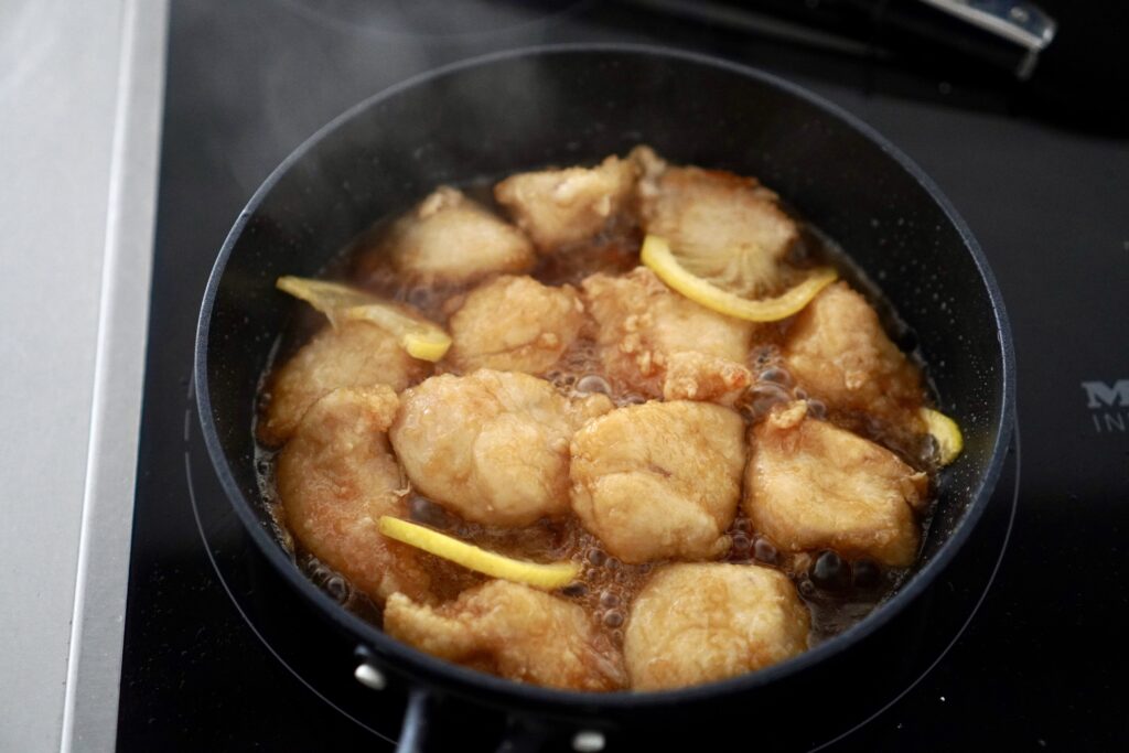 何個も食べちゃう甘酸っぱいハニーレモンチキン