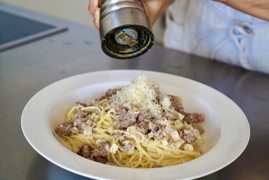 クリーミーなコク旨ミートソースパスタのレシピ