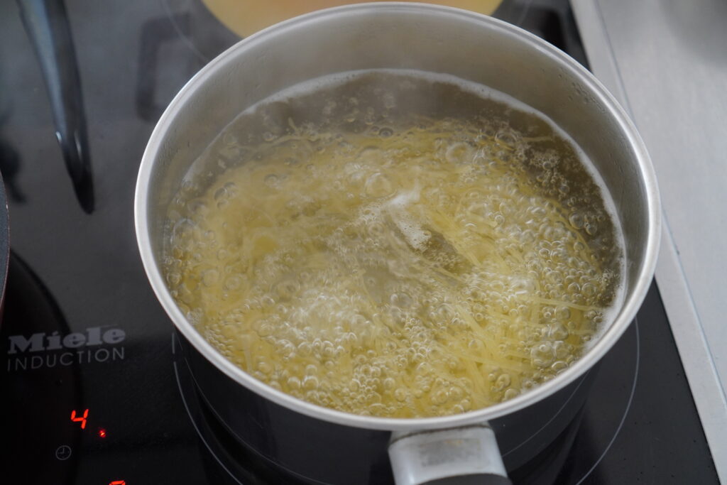 クリーミーなコク旨ミートソースパスタのレシピ