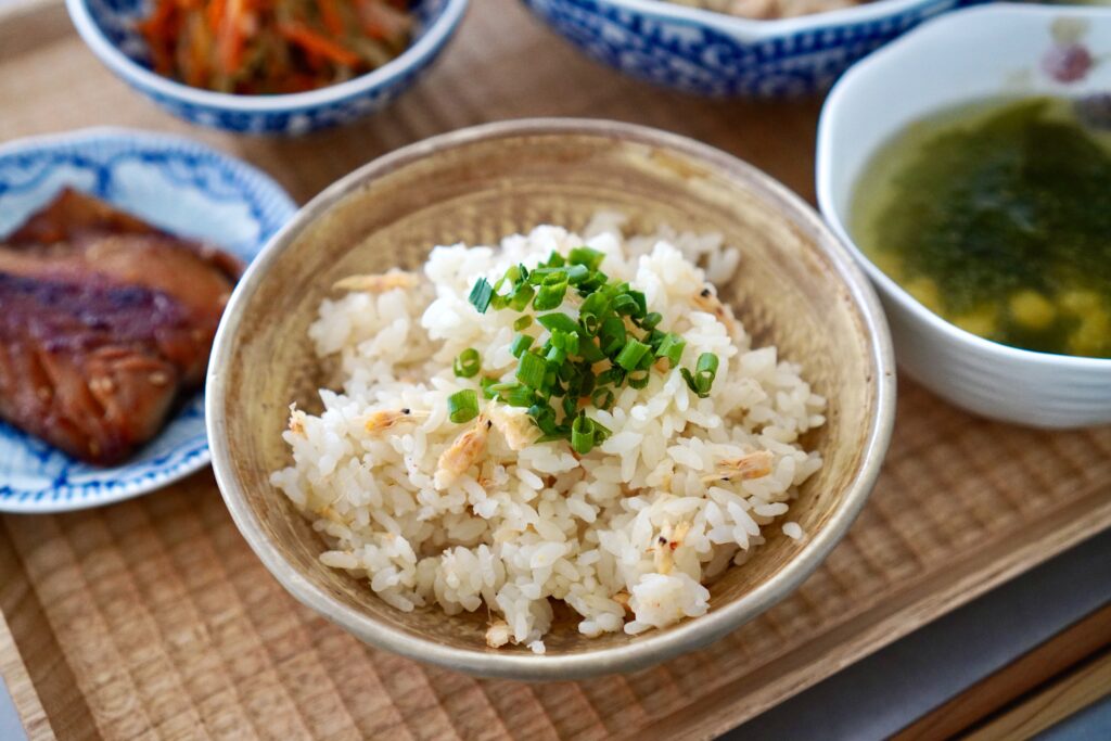 カルシウムたっぷり桜えびの炊き込みご飯